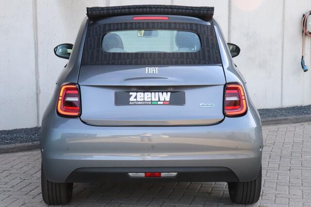 Fiat 500 La Prima 42 kWh | Technology | Winter | 17"