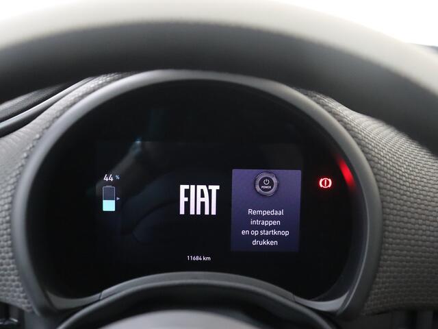 Fiat 500 La Prima 42 kWh | Panoramadak | Navigatie | Keyless entry & Start | Apple Carplay