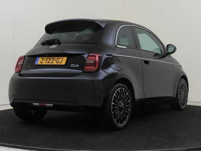 Fiat 500 La Prima 42 kWh | Panoramadak | Navigatie | Keyless entry & Start | Apple Carplay