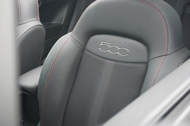 Fiat 500 130PK HYBR. SPORT CABRIO AUTOMAAT ADAPTVE | KEYLESS | NAVI!