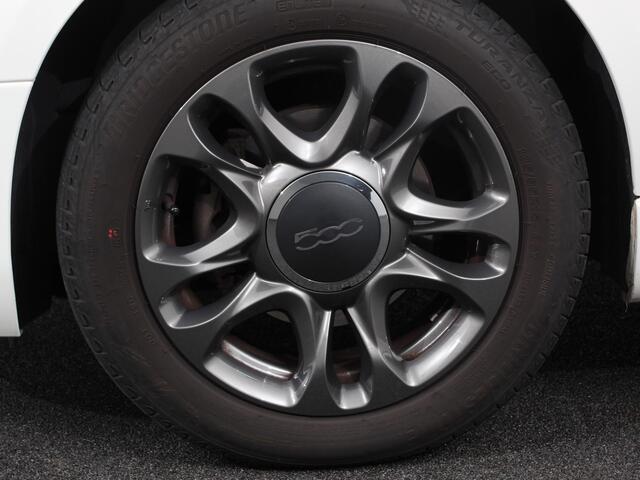 Fiat 500 1.0 Hybrid Sport Climate control Cruise control Lichtmetalen velgen Groot scherm Sportstoelen