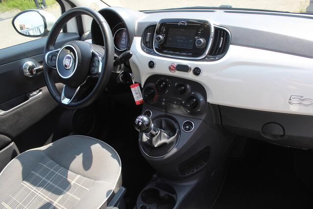 Fiat 500 0.9 TwinAir Lounge Panoramadak/Airco/Parkeersensoren/Uconnect/Virtual cockpit/LED koplampen/Multifunctioneel stuurwiel/Spraakbediening/Bluetooth/15'' Lichtmetalen velgen.