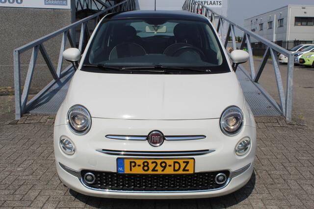 Fiat 500 0.9 TwinAir Lounge Panoramadak/Airco/Parkeersensoren/Uconnect/Virtual cockpit/LED koplampen/Multifunctioneel stuurwiel/Spraakbediening/Bluetooth/15'' Lichtmetalen velgen.