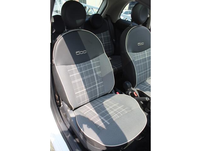 Fiat 500 0.9 TwinAir Lounge Panoramadak/Airco/Parkeersensoren/Uconnect/Virtual cockpit/LED koplampen/Multifunctioneel stuurwiel/Spraakbediening/Bluetooth/15'' Lichtmetalen velgen.