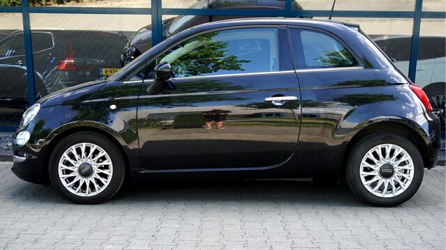 Fiat 500 0.9 TwinAir Turbo Dualogic Lounge PANORAMADAK + CRUISE + AIRCO + SCHAKELFLIPPERS + CHROOMPAKKET + KLEURENSCHERM MULTIMEDIA + LED DRL + MF-STUURWIEL + CV OP AFSTAND + PARKSENSOREN + 15" LM-VELGEN!!