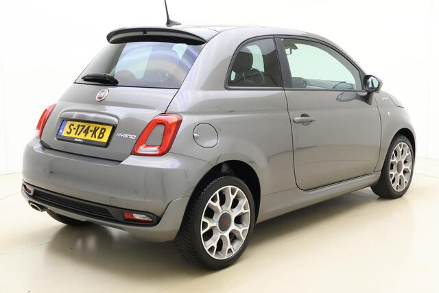 Fiat 500 1.0 Hybrid Sport Climate control | Panoramadak | Lichtmetalen velgen | Parkeersensoren | Navigatie via Appl Carplay | DAB Radio | Sportief | Weinig kilometers