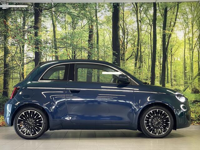 Fiat 500 La Prima 42 kWh Cabrio | Adaptive Cruise Control | Achteruitrijcamera | Keyless Go/Entry | Stoelverwarming | Dodehoek Detector | Apple Carplay/Android Auto | Lane Assist | Parkeersensoren | Draadloze Telefoonlader