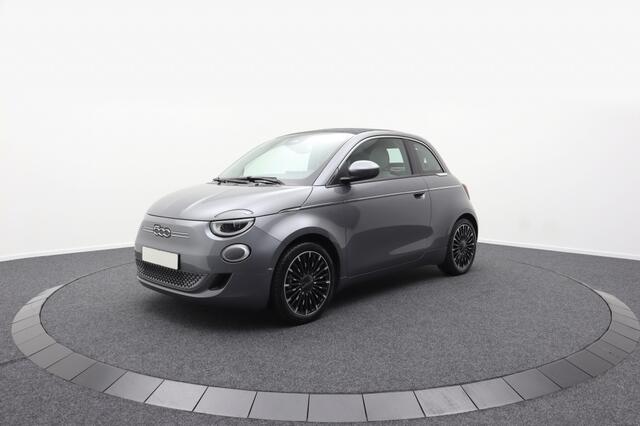 Fiat 500 La Prima 42kWh | ACC | Winterpack | JBL | Camera | CarPlay