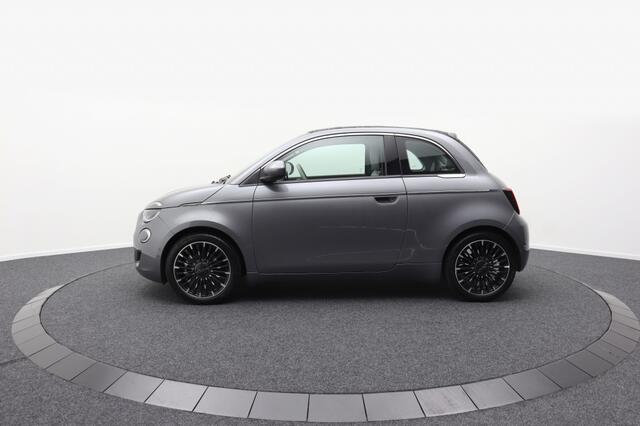 Fiat 500 La Prima 42kWh | ACC | Winterpack | JBL | Camera | CarPlay