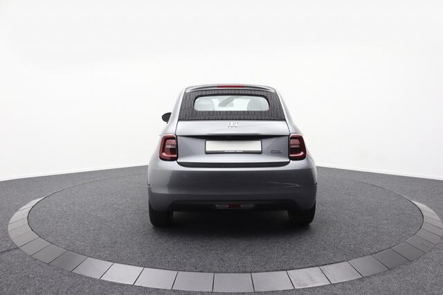 Fiat 500 La Prima 42kWh | ACC | Winterpack | JBL | Camera | CarPlay