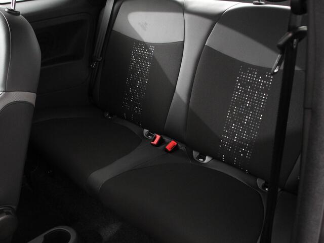 Fiat 500 1.0 Hybrid Connect | Airco | Cruise Control | Lichtmetalen Velgen | Dab |Sportstoelen