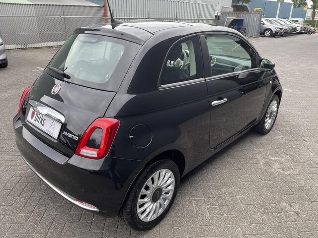 Fiat 500 1.0 Hybrid Dolcevita Finale (Panoramadak - Automatische Airco - Navigatie via App - Parkeersensoren - Apple Carplay - Cruise Controle)