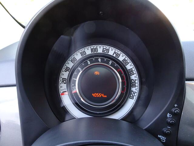 Fiat 500 1.2 Lounge Airco, cruise controle, panorama dak, licht metalen velgen, enz.