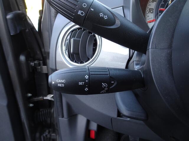 Fiat 500 1.2 Lounge Airco, cruise controle, panorama dak, licht metalen velgen, enz.