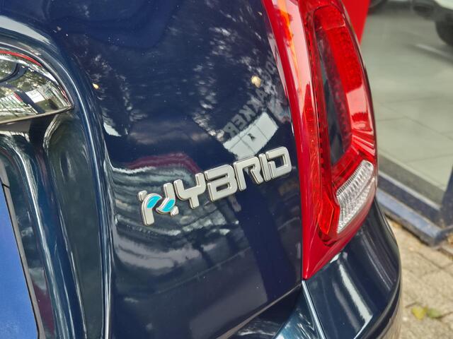 Fiat 500 1.0 Hybrid | Airconditioning | Apple Carplay |Navigatie via Smartphone | Parkeersensoren | Licht metalen velgen