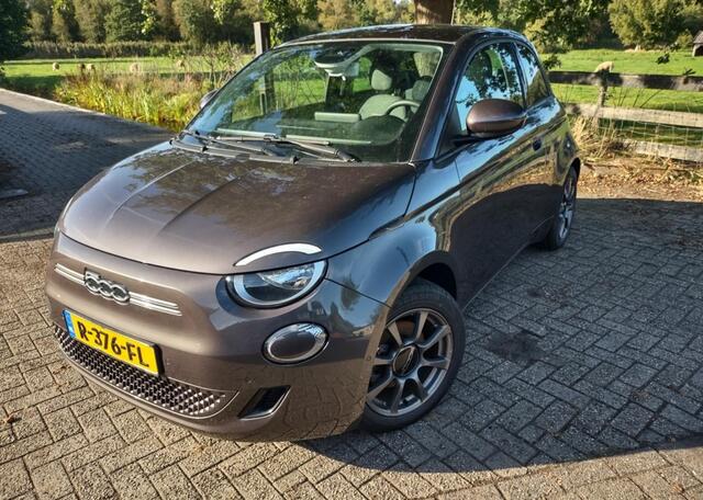 Fiat 500 E-Panodak-AdaptiveCruise-Meer...