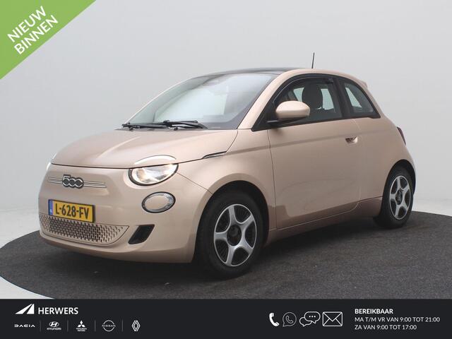Fiat 500 Passion 42 kWh / SOH 91% / Schuifkanteldak / Navigatie / Climate Control / Keyless Entry / Apple Carplay / Historie Bekend / Cruise Control / NL Auto / 1ste Eigenaar / All Seasonbanden