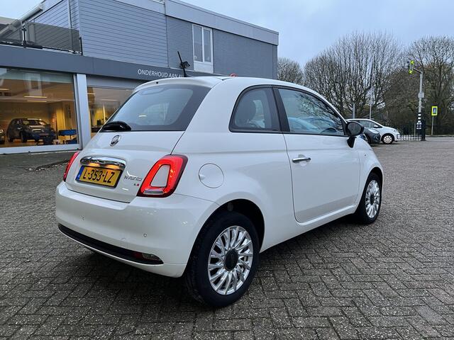 Fiat 500 1.0 Hybrid Cult Parkeersensoren, Navi, Bluetooth.