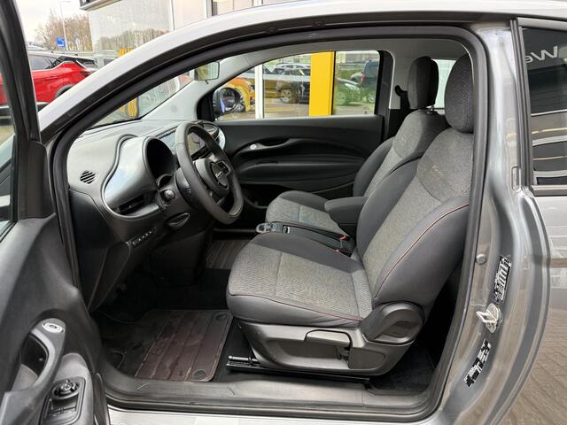 Fiat 500 Icon 42 kWh | NAP | Eerste eigenaar | Pack Winter | Navigatie | Climate Control | Cruise Control | Parkeersensoren | Lichtmetaal |