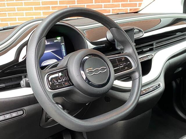 Fiat 500 ACTION 24 KWH AIRCO BLUETOOTH LED DAGRIJ