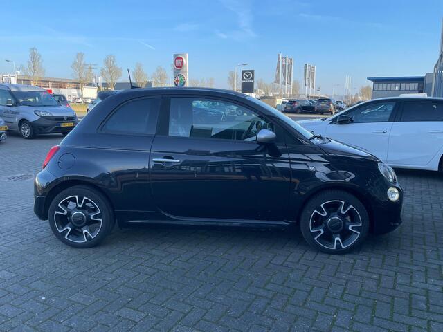Fiat 500 1.0 Hybrid Rockstar | Panoramadak | Cruise control | Carplay/Android | Wordt verwacht, bel voor het maken van een afspraak!