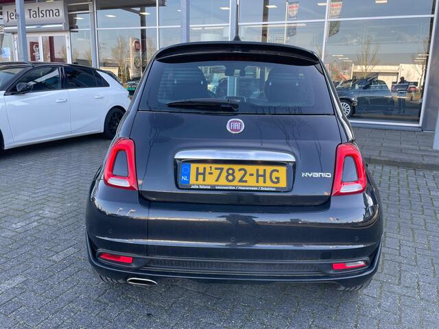 Fiat 500 1.0 Hybrid Rockstar | Panoramadak | Cruise control | Carplay/Android | Wordt verwacht, bel voor het maken van een afspraak!