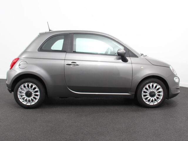 Fiat 500 1.0 Hybrid Lounge Plus | Cruise control | Panorama dak | Parkeersensor achter | Climate control | Apple carplay / Andriod auto