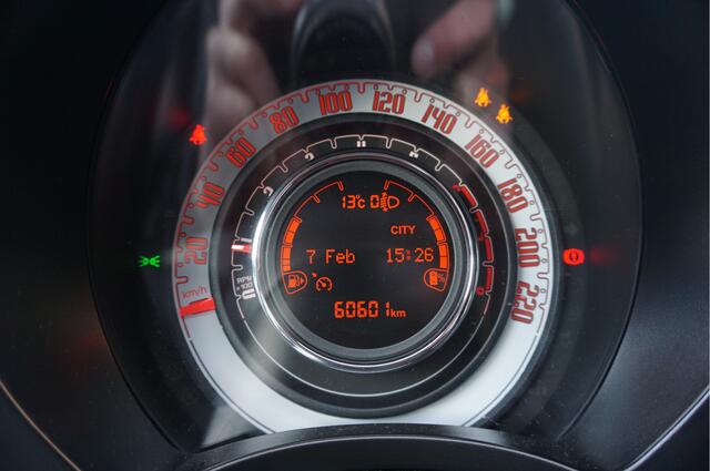 Fiat 500 1.0 Hybrid Dolcevita Cruise control Parkeer sensoren Euro 6