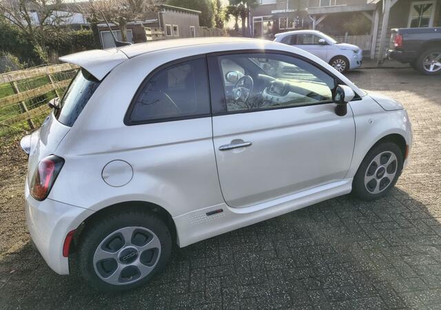 Fiat 500 E-2018- Camera - 24KW -Winter Sale Korting