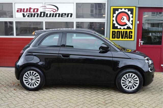 Fiat 500 Urban 42 kWh O.a: Carplay, Cruise, Clima, Bluetooth, Etc. All-in prijs!