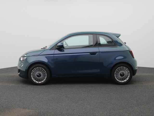 Fiat 500 Icon 42 kWh | Climate Control / ECC | Licht metalen velgen 16 inch, | Cruise control Standaard | Navigatie |