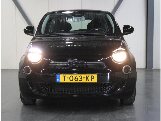 Fiat 500 Urban 42kWh 112PK | 1ste eigenaar | ACCURAPPORT 100% | AppleCarPlay/AndroidAuto | Climate Control | Cruise Control | AUTOMAAT | LED | Keyless | DAB Radio | Bluetooth |