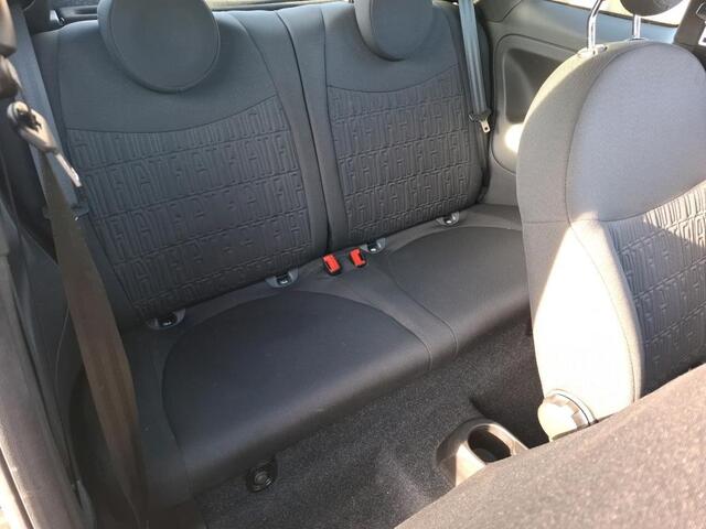 Fiat 500 1.0 Hybrid Urban - Parkeersens. - LM Velgen beschikbaar - CarPlay