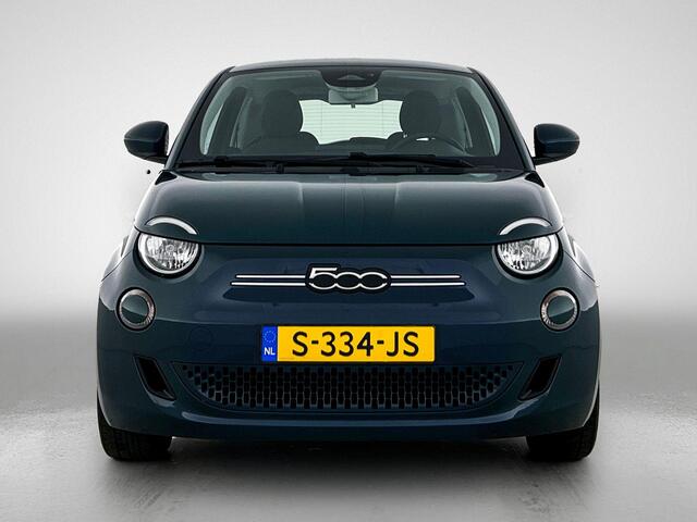 Fiat 500 Icon 42 kWh | Climate Control / ECC | Licht metalen velgen 16 inch | Cruise control | Navigatie |