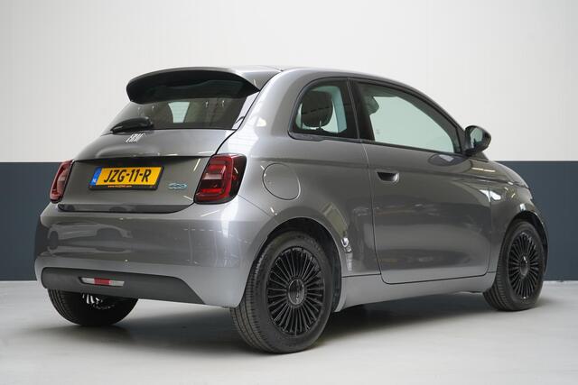 Fiat 500 Icon 42 kWh | Navigatie | Cruise control | Climate control | Lm velgen