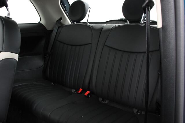 Fiat 500 1.2 Lounge Navigatie Climate Control Lederen Bekleding Panoramadak Cruise Control Bluetooth Parkeersensoren Lichtmetalen velgen