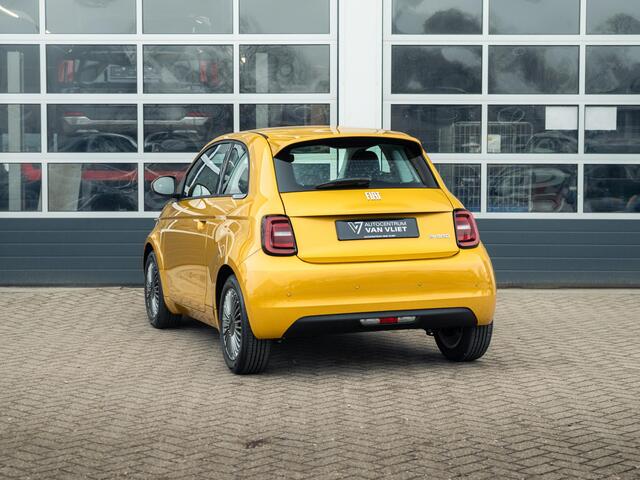Fiat 500 Hybrid Torino Launch Edition | Clima | Carplay | PDC | Priv Glass | Sun of Italy