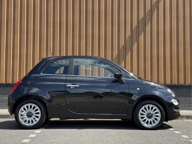 Fiat 500 1.0 Hybrid Dolcevita | Apple Carplay | Android Auto | Origineel Nederlands | Panoramadak | Cruise Control | Airconditioning | Parkeersensoren | 15" Lichtmetaal | DAB | Elektrische Spiegels |