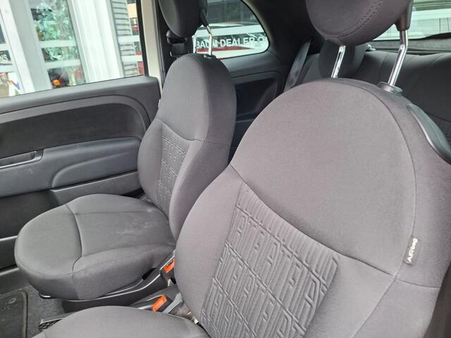 Fiat 500 1.0 HYBRID DOLCEVITA AIRCO CRUISE PDC CARPLAY.
