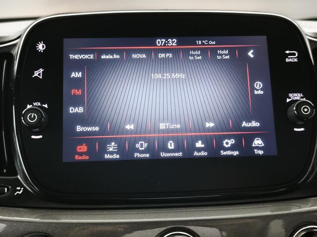 Fiat 500 1.0 Hybrid Dolcevita | Panoramadak | Climate Control | Cruise Control | DAB+ |