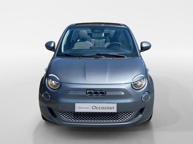 Fiat 500 Cabriolet Icon 42 kWh (WLTP 304km) CarPlay | stoelverwarming | cruise control | camera | clima | etc.