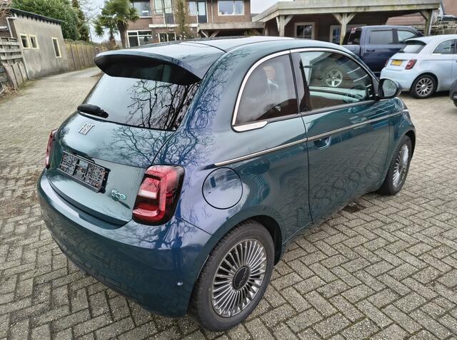 Fiat 500 E- 42KW-2023- Snelladen-Camera- Carplay-meer... - Verwacht