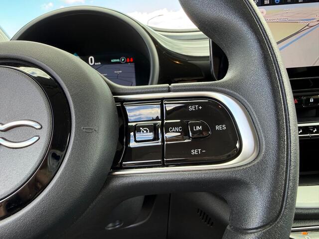 Fiat 500 3+1 Passion 42 kWh Navigatie LED Soh 91,3% Org. Nederlands