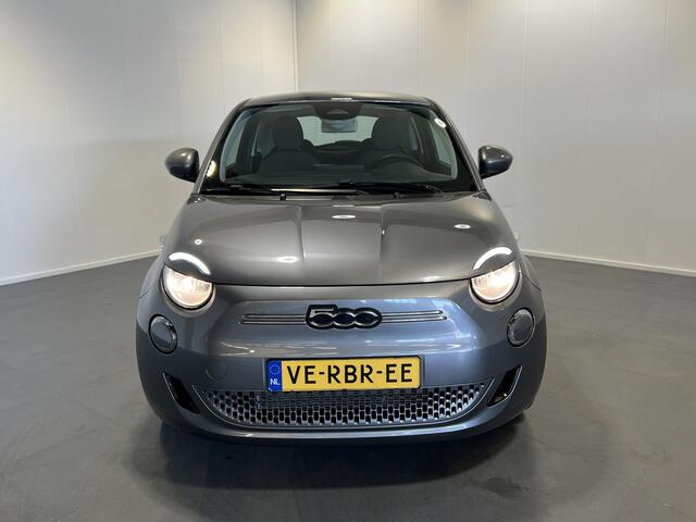 Fiat 500 Icon 42 kWh | Navigatie/Android/Apple Carplay | LM Velgen 16" | Cruise Control | DAB | Cruise Control | Airco |