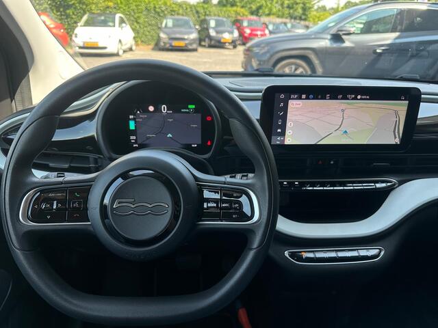 Fiat 500 3+1 Passion 42 kWh, Automaat, Navi, CarPlay, Cruise, Bluetooth, NAP, SOH 91.3%