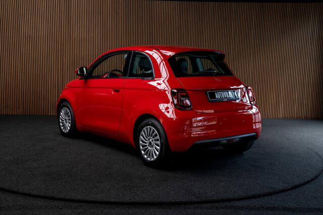 Fiat 500 24 kWh Navi Airco Stoelverwarming Cruise C. 3-Fase LED Carplay BTW auto SOH: 94,7%