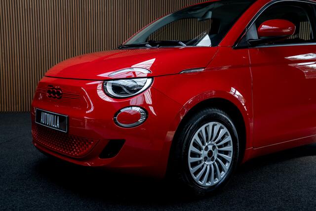 Fiat 500 24 kWh Navi Airco Stoelverwarming Cruise C. 3-Fase LED Carplay BTW auto SOH: 95,0%