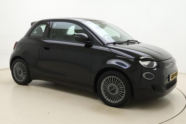 Fiat 500 Icon 42 kWh | Navigatie | Cruise Control | Parkeer Sensoren | Lichtmetalen Wielen
