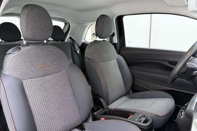Fiat 500 Icon 42 kWh | Navigatie | Cruise Control | Parkeer Sensoren | Lichtmetalen Wielen