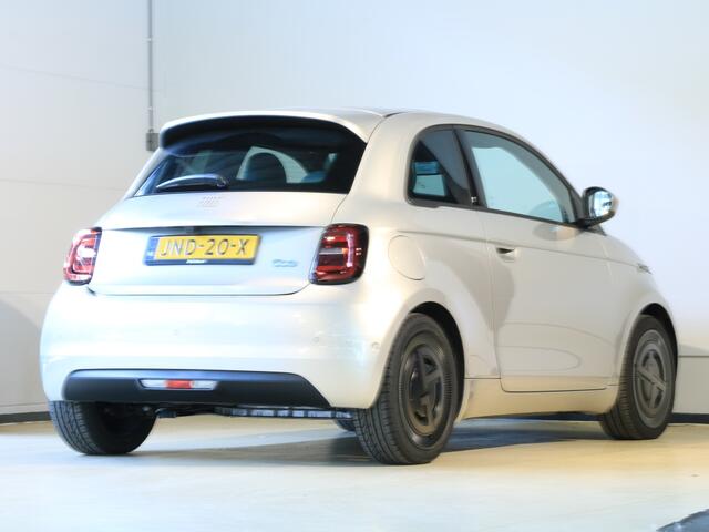 Fiat 500 Giorgio Armani 42 kWh **SPECIAL**